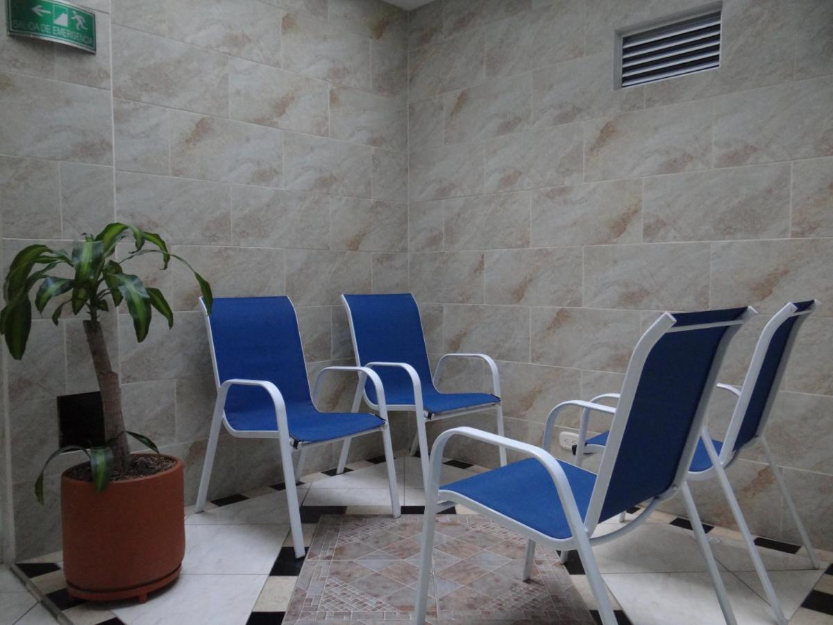 Hotel El Deportista Medellín Zewnętrze zdjęcie