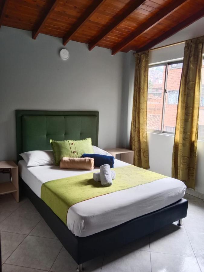 Hotel El Deportista Medellín Zewnętrze zdjęcie