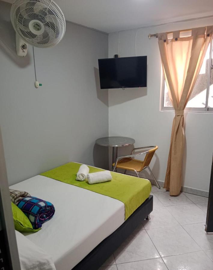 Hotel El Deportista Medellín Zewnętrze zdjęcie