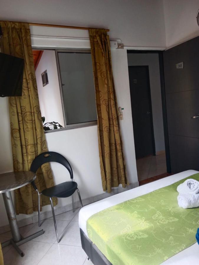 Hotel El Deportista Medellín Zewnętrze zdjęcie