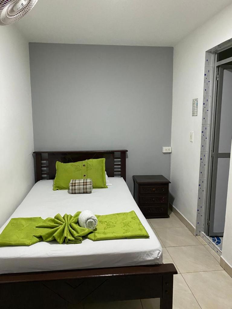Hotel El Deportista Medellín Zewnętrze zdjęcie